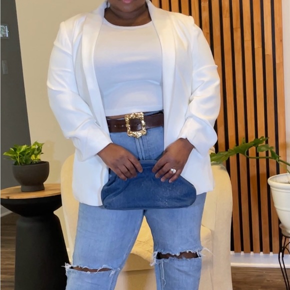 Beige blazer. New with tags - Picture 2 of 2